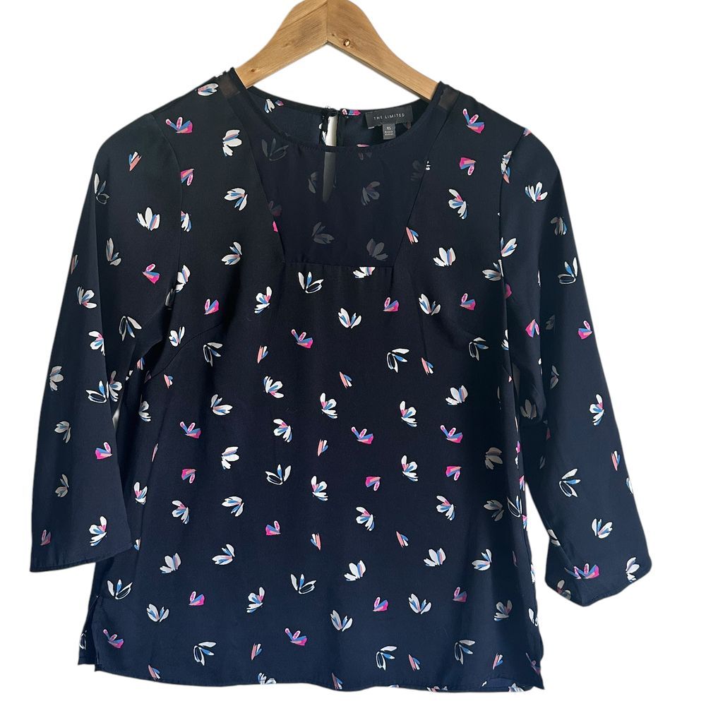 The Limited Top Blue Floral Print Short Sleeve Casual‎ XS